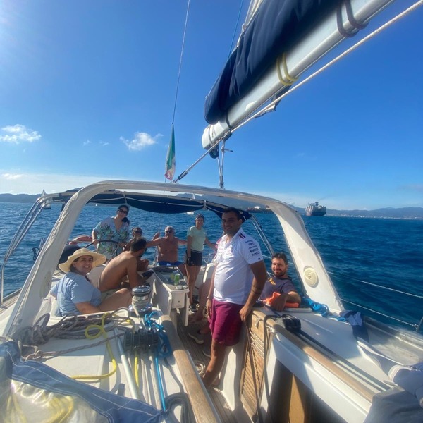 Bd1c1fe6-4b3b-446b-8f1e-91e65d1f5659